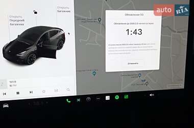 Внедорожник / Кроссовер Tesla Model Y 2021 в 