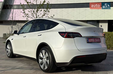 Внедорожник / Кроссовер Tesla Model Y 2023 в 