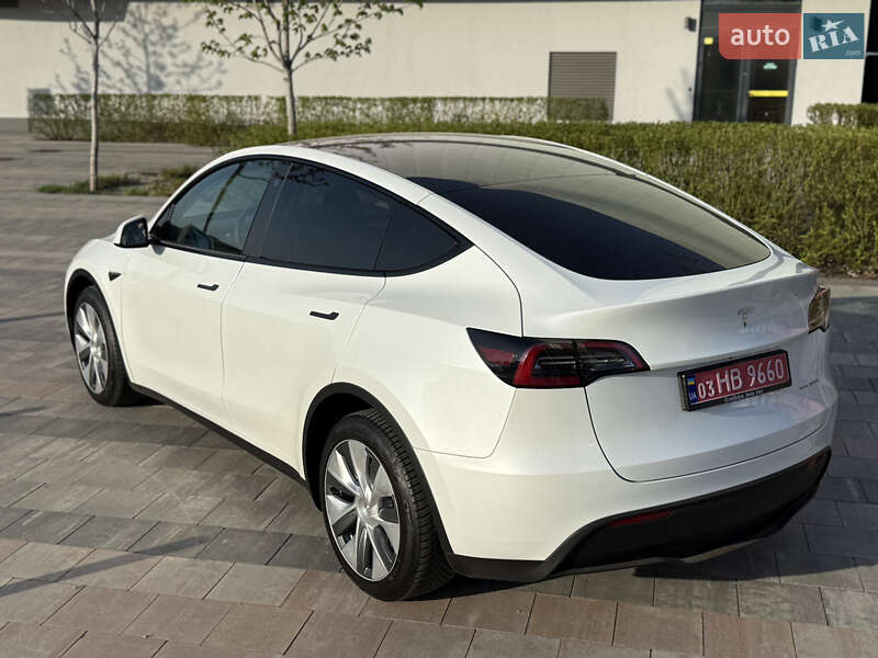 Внедорожник / Кроссовер Tesla Model Y 2023 в Киеве