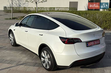 Внедорожник / Кроссовер Tesla Model Y 2023 в 