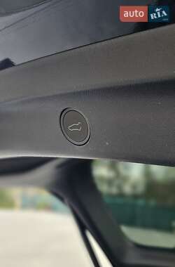 Внедорожник / Кроссовер Tesla Model Y 2023 в 
