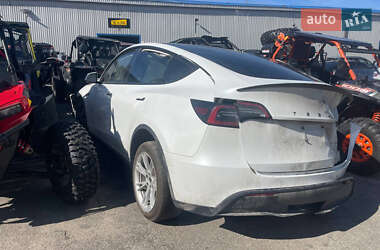 Позашляховик / Кросовер Tesla Model Y 2022 в 