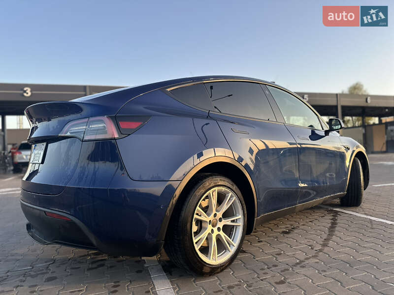 Позашляховик / Кросовер Tesla Model Y 2022 в Києві