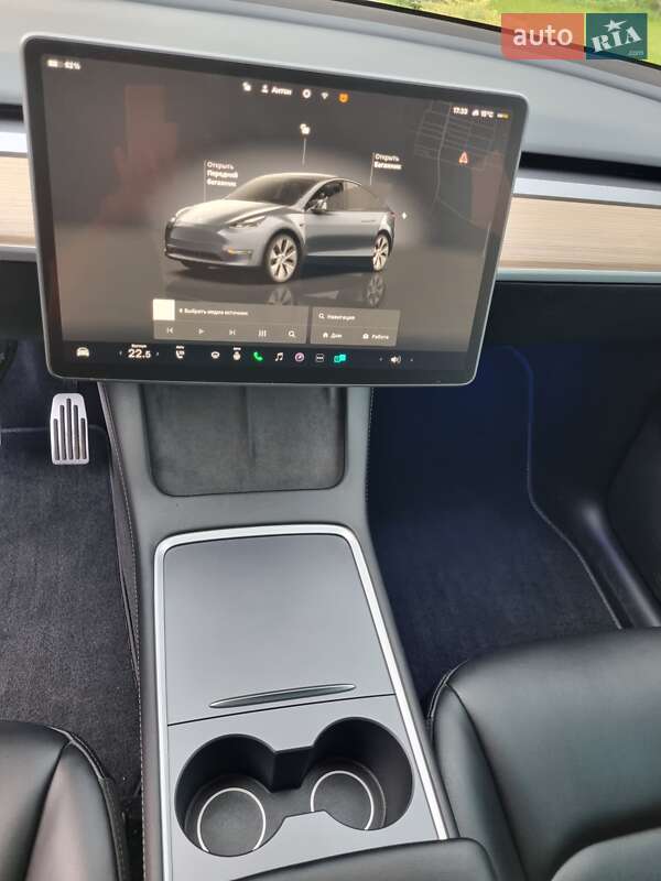 Внедорожник / Кроссовер Tesla Model Y 2023 в Новомосковске