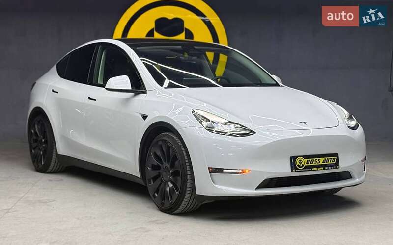 Tesla Model Y 2023