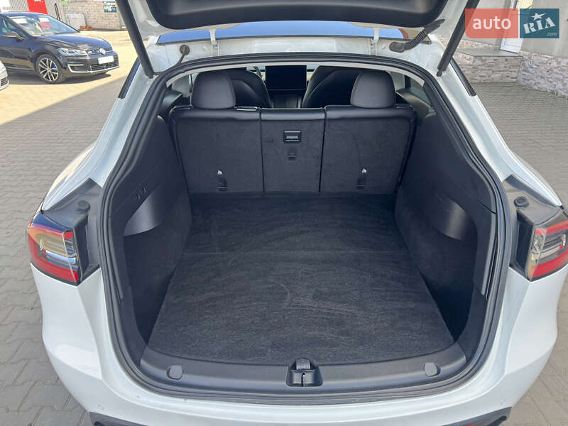 Внедорожник / Кроссовер Tesla Model Y 2020 в Луцке