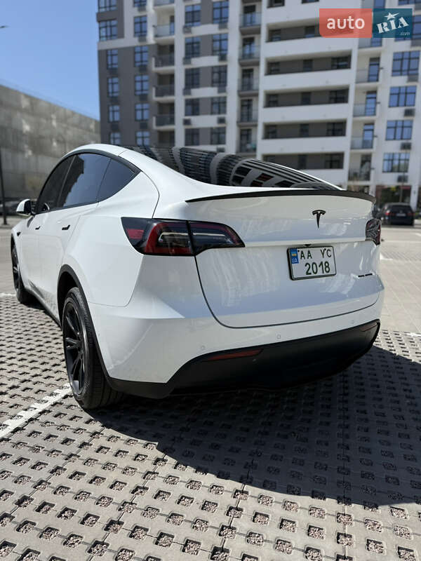 Внедорожник / Кроссовер Tesla Model Y 2022 в Киеве