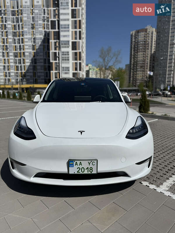 Внедорожник / Кроссовер Tesla Model Y 2022 в Киеве