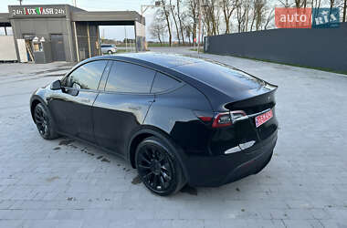Позашляховик / Кросовер Tesla Model Y 2023 в 