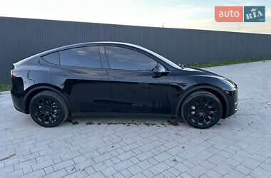Позашляховик / Кросовер Tesla Model Y 2023 в 