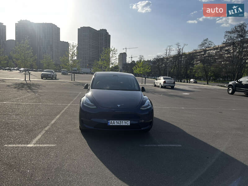 Внедорожник / Кроссовер Tesla Model Y 2021 в 