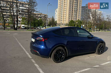 Внедорожник / Кроссовер Tesla Model Y 2021 в 