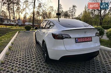 Внедорожник / Кроссовер Tesla Model Y 2024 в 