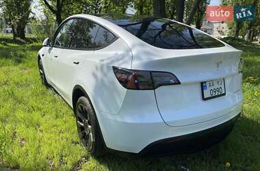 Позашляховик / Кросовер Tesla Model Y 2023 в 