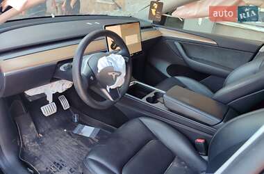 Позашляховик / Кросовер Tesla Model Y 2022 в 