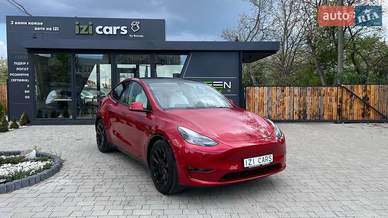 Tesla Model Y 2021