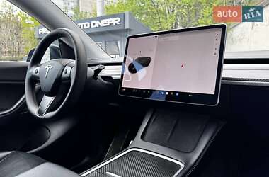 Позашляховик / Кросовер Tesla Model Y 2021 в 