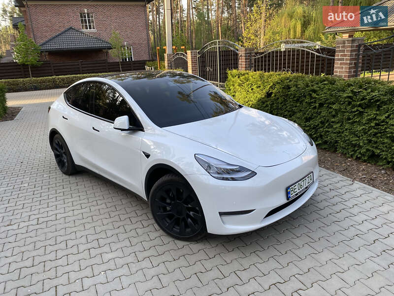Внедорожник / Кроссовер Tesla Model Y 2020 в 