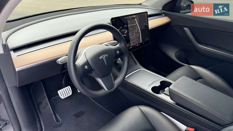 Внедорожник / Кроссовер Tesla Model Y 2021 в Киеве