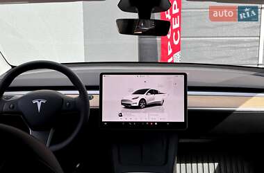 Внедорожник / Кроссовер Tesla Model Y 2023 в 