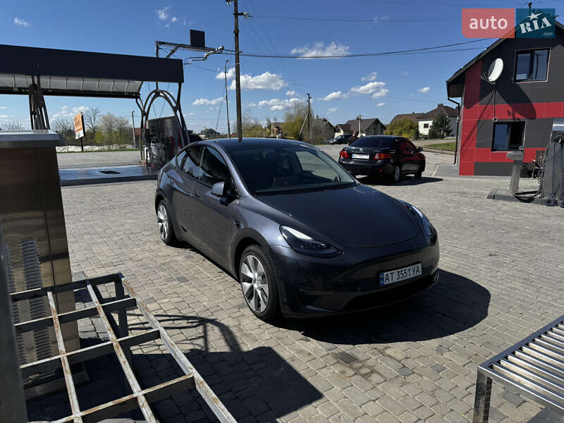 Внедорожник / Кроссовер Tesla Model Y 2022 в Ивано-Франковске
