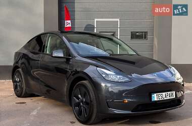 Внедорожник / Кроссовер Tesla Model Y 2024 в 