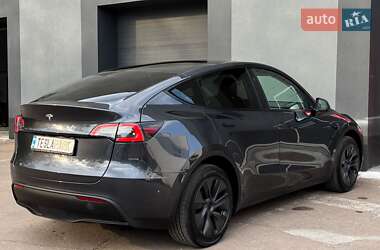 Внедорожник / Кроссовер Tesla Model Y 2024 в 