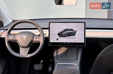 Внедорожник / Кроссовер Tesla Model Y 2024 в 