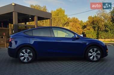 Внедорожник / Кроссовер Tesla Model Y 2021 в 
