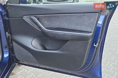 Внедорожник / Кроссовер Tesla Model Y 2021 в 