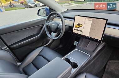 Внедорожник / Кроссовер Tesla Model Y 2021 в 