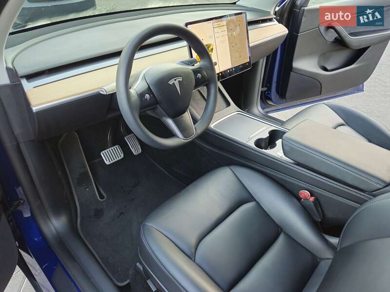 Внедорожник / Кроссовер Tesla Model Y 2021 в Обухове