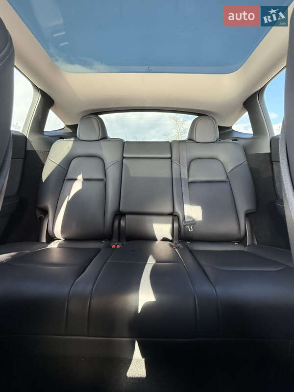 Внедорожник / Кроссовер Tesla Model Y 2023 в Днепре