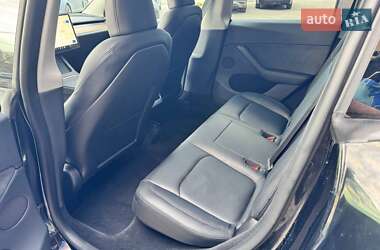 Позашляховик / Кросовер Tesla Model Y 2023 в 