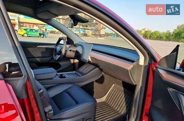Позашляховик / Кросовер Tesla Model Y 2024 в 