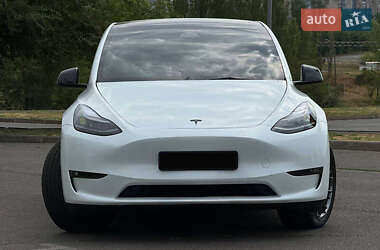 Внедорожник / Кроссовер Tesla Model Y 2023 в 
