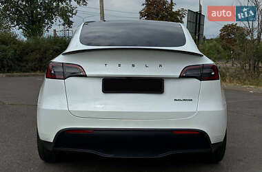 Внедорожник / Кроссовер Tesla Model Y 2023 в 