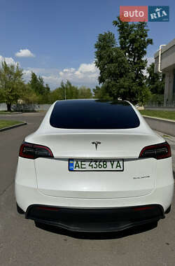 Внедорожник / Кроссовер Tesla Model Y 2021 в 