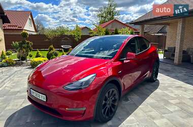 Позашляховик / Кросовер Tesla Model Y 2024 в 