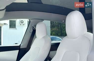 Внедорожник / Кроссовер Tesla Model Y 2022 в 