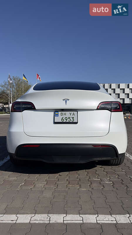 Внедорожник / Кроссовер Tesla Model Y 2024 в Одессе