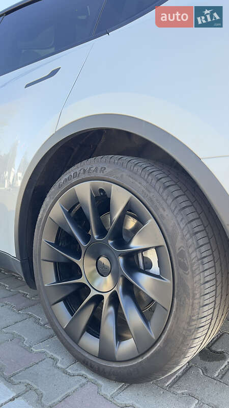 Внедорожник / Кроссовер Tesla Model Y 2024 в Одессе
