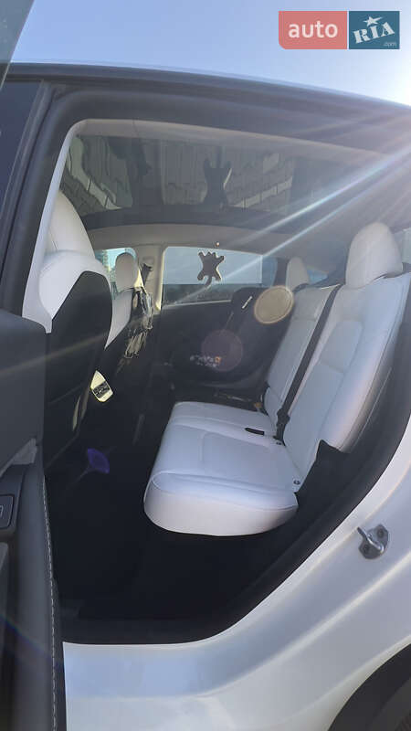 Внедорожник / Кроссовер Tesla Model Y 2024 в Одессе