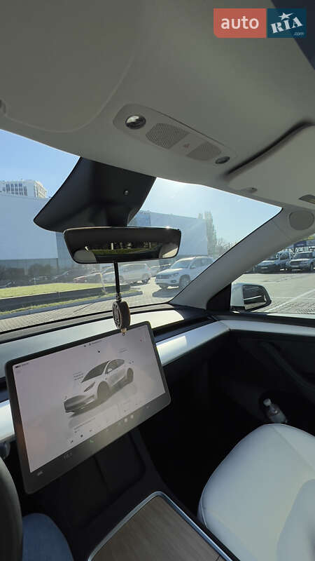 Внедорожник / Кроссовер Tesla Model Y 2024 в Одессе