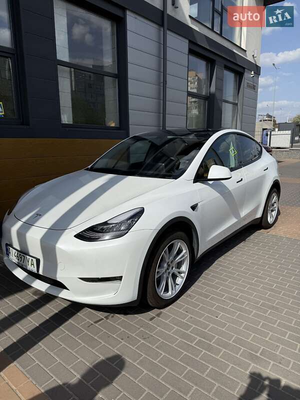 Позашляховик / Кросовер Tesla Model Y 2022 в 