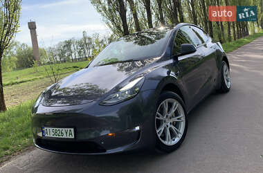 Позашляховик / Кросовер Tesla Model Y 2023 в 
