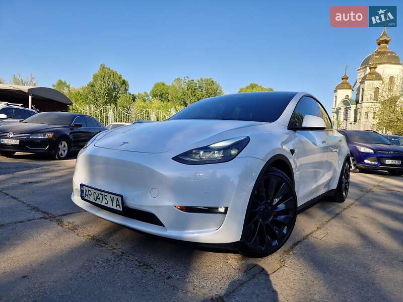 Позашляховик / Кросовер Tesla Model Y 2022 в 