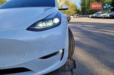 Позашляховик / Кросовер Tesla Model Y 2022 в 