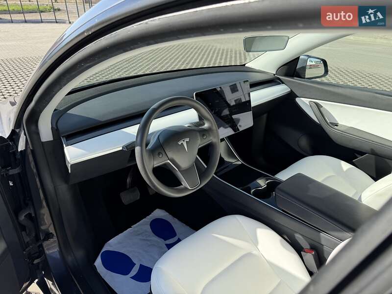 Внедорожник / Кроссовер Tesla Model Y 2020 в Луцке