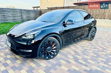 Tesla Model Y 2023
